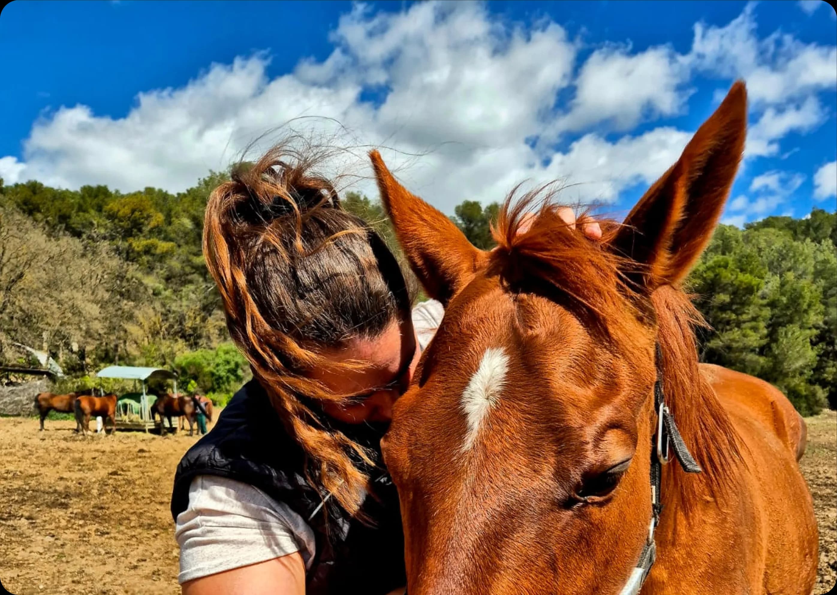 Annaëlle SILVA avec un cheval